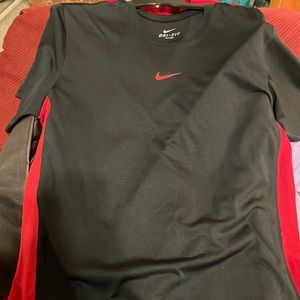 SPECIAL SALE.NIKE Dri Fit Mens Blue & Red Short Sleeve Shirt